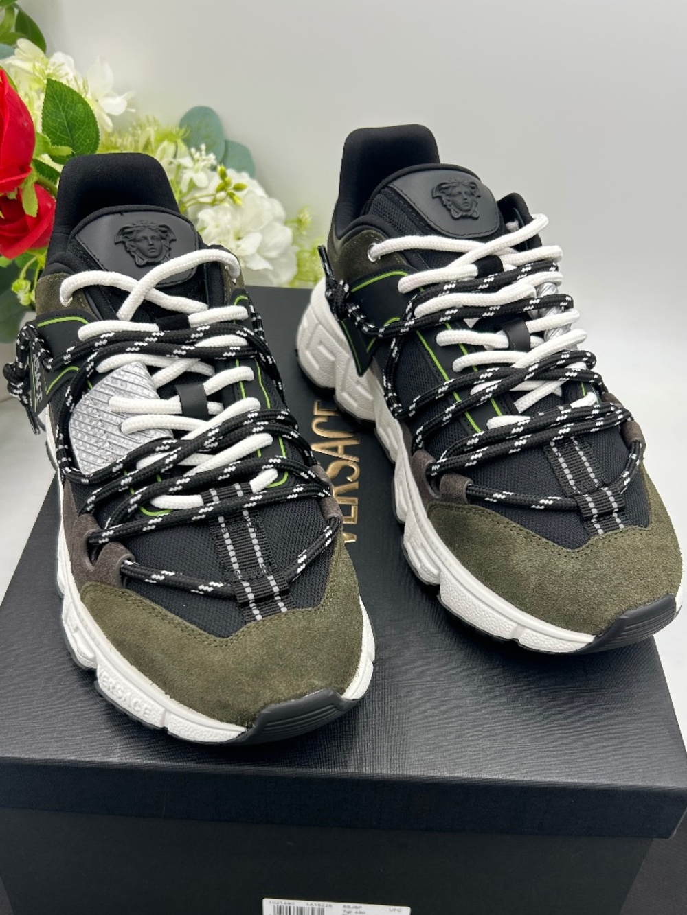 Men’s Versace Medusa head Sneakers. Suede/Leather.  Size 43/10   Made in Italy.